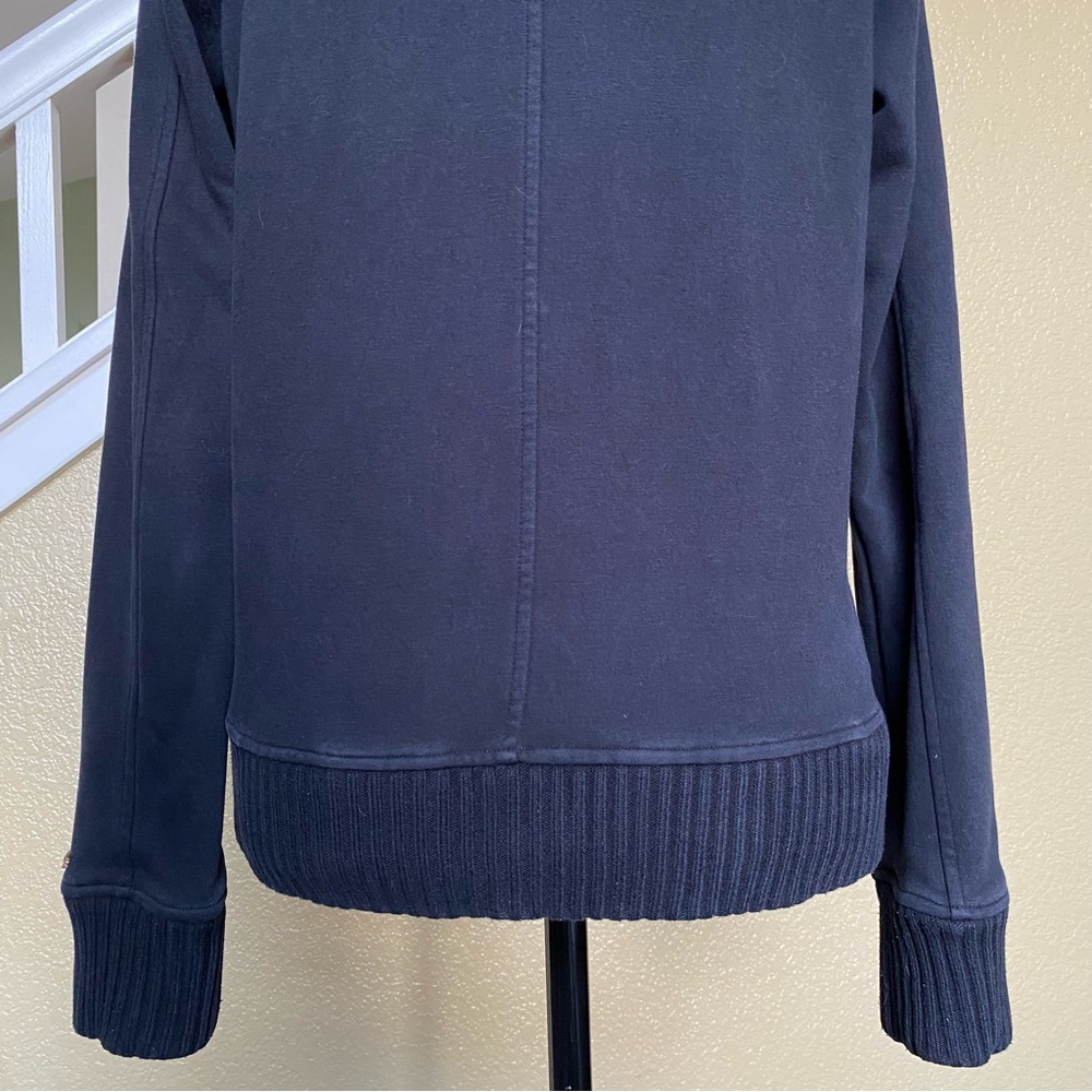 Roots Jacket - Picture 8 of 12